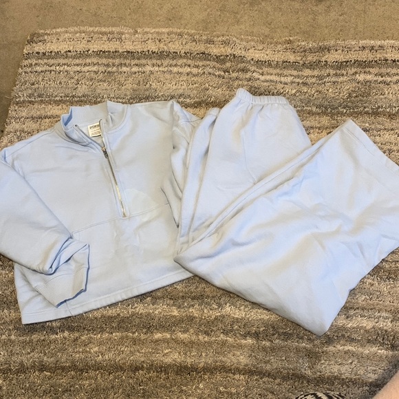 PINK baby blue sweatsuit set - Picture 1 of 4